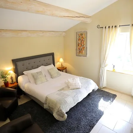 Bed & Breakfast Maison Chenet - Les Entre Vigne Et Garrigue - Teritoria 4*