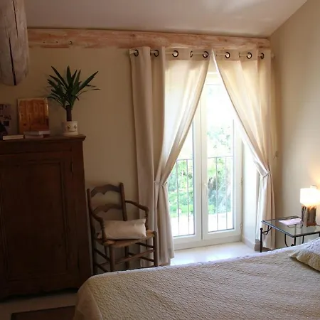 Maison Chenet - Les Entre Vigne Et Garrigue - Teritoria ベッド・アンド・ブレックファスト