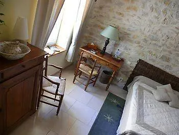 Bed & Breakfast Maison Chenet - Les Entre Vigne Et Garrigue - Teritoria