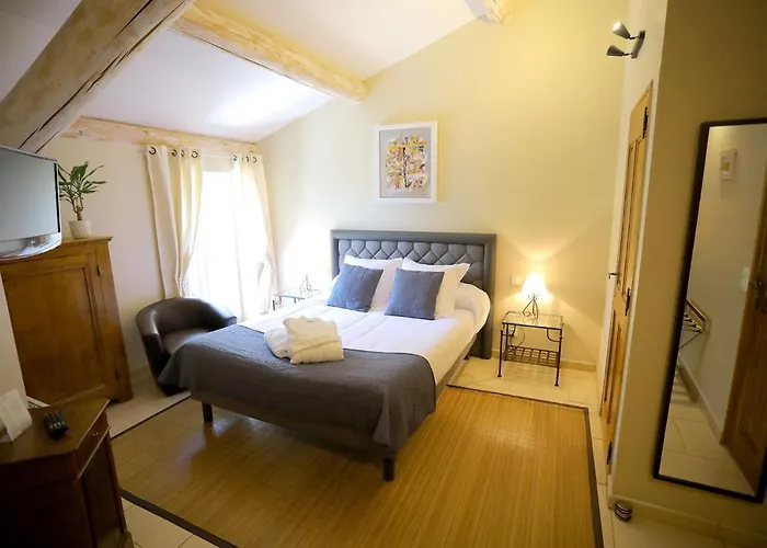 Maison Chenet - Les Entre Vigne Et Garrigue - Teritoria 4*